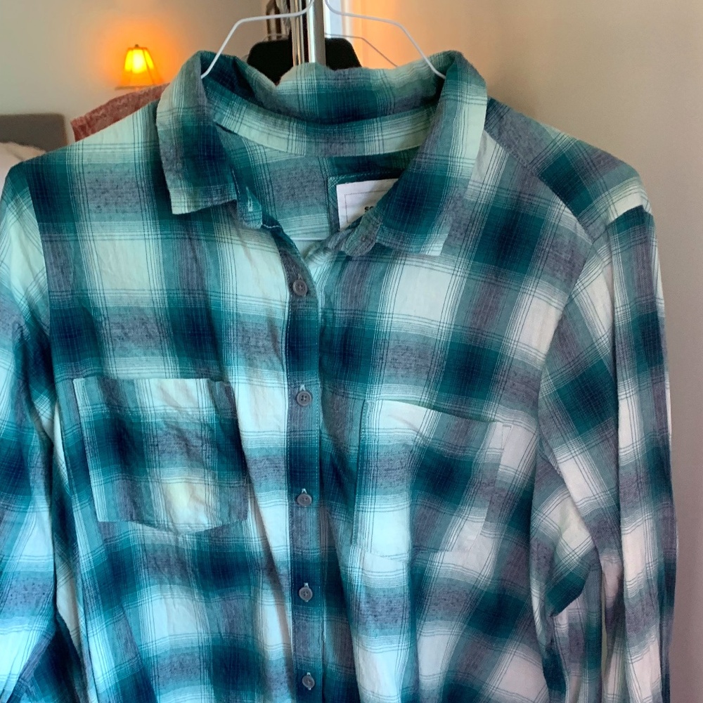 long sleeve plaid shirt
